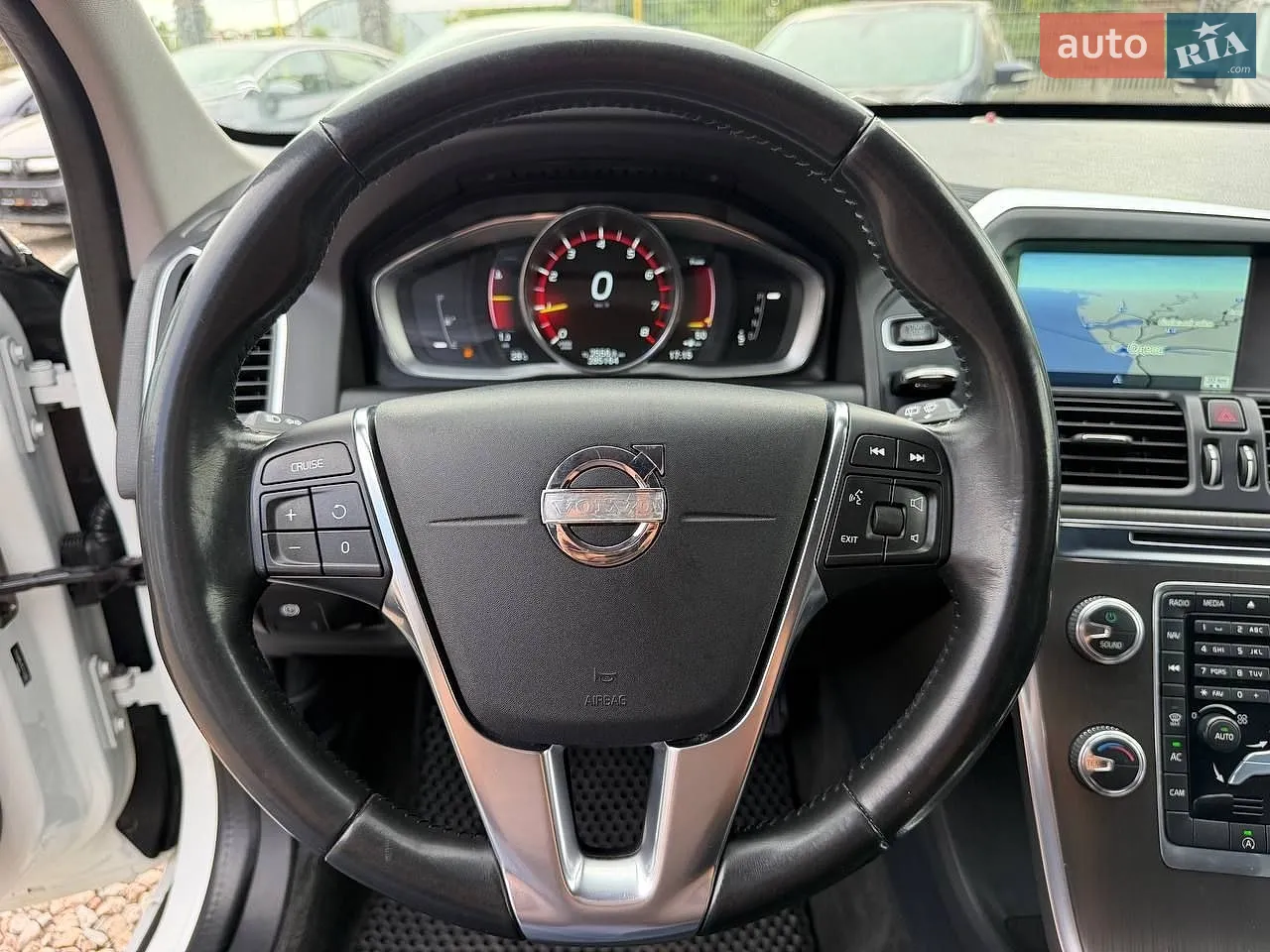 2015 Volvo XC60 - мініатюра 17