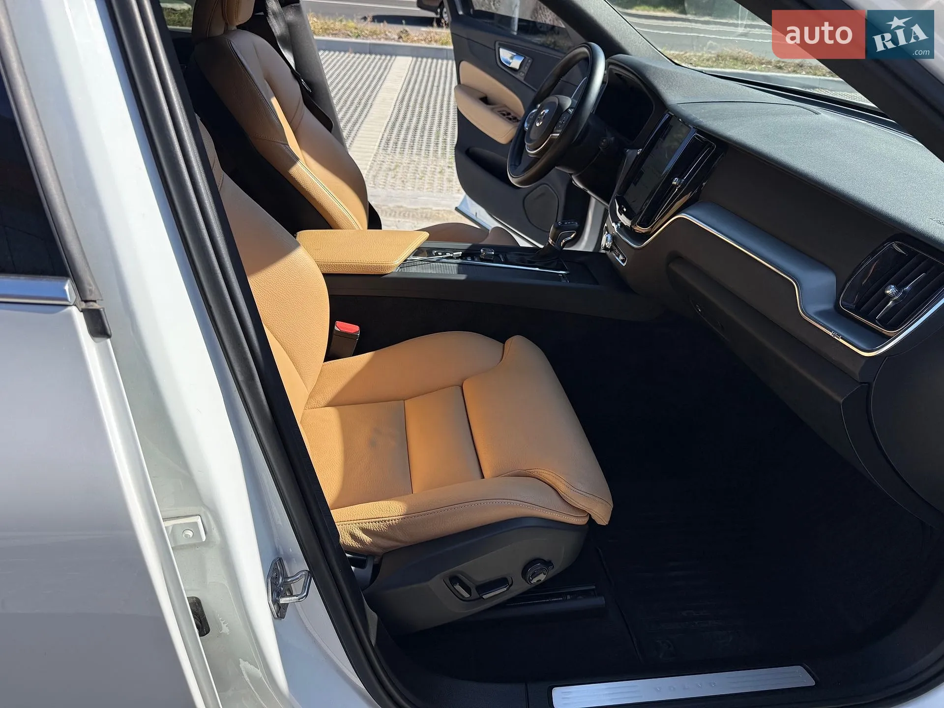 2019 Volvo XC60 - мініатюра 18