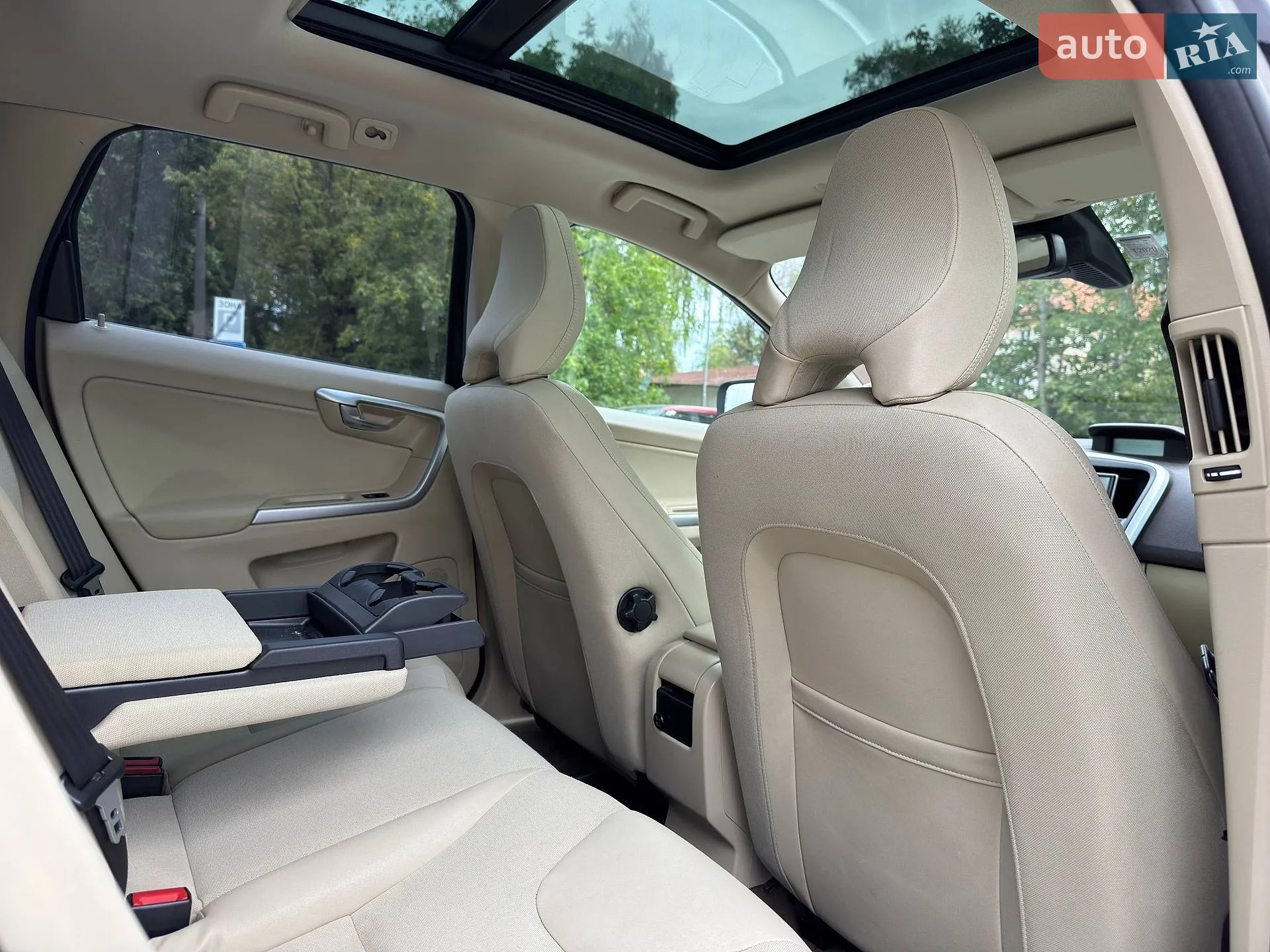 2010 Volvo XC60 - мініатюра 18