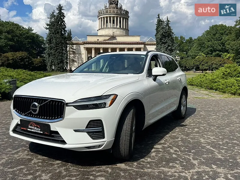Volvo XC60 2022