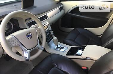 Внедорожник / Кроссовер Volvo XC70 2010 в Ровно