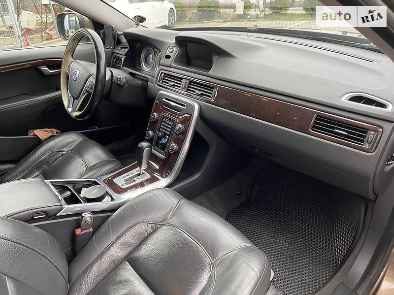 Универсал Volvo XC70 2011 в Львове