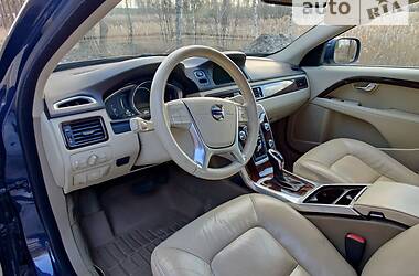 Внедорожник / Кроссовер Volvo XC70 2012 в Киеве