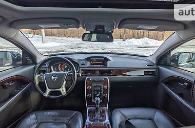 Внедорожник / Кроссовер Volvo XC70 2013 в Светловодске