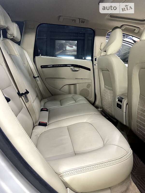 Универсал Volvo XC70 2014 в Хмельницком