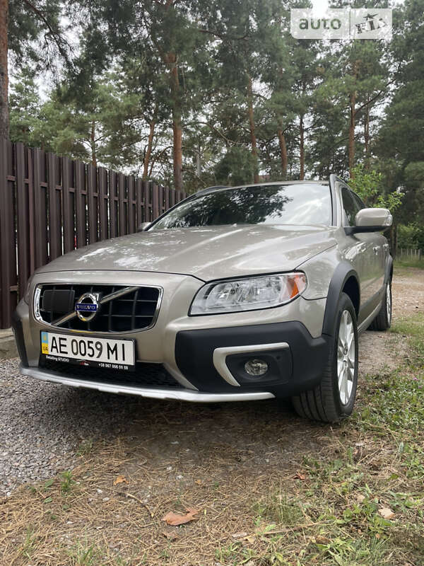 Volvo XC70 2015