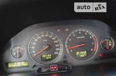 Универсал Volvo XC70 2004 в 