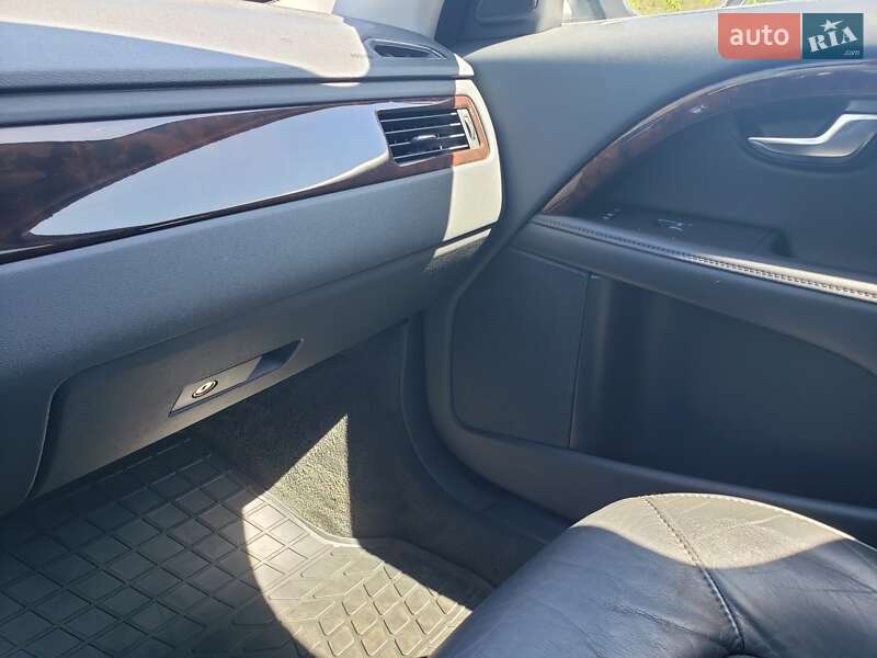 Универсал Volvo XC70 2013 в Киеве