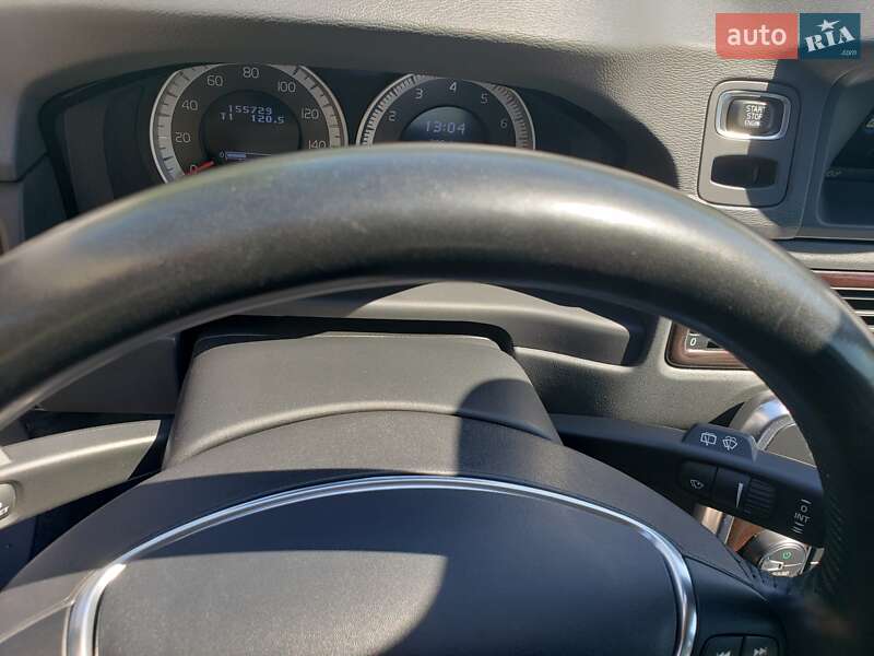 Универсал Volvo XC70 2013 в Киеве