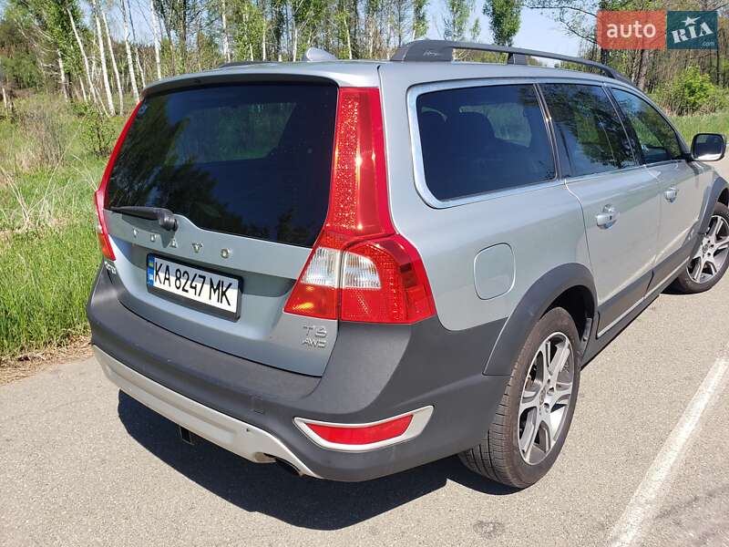 Универсал Volvo XC70 2013 в Киеве