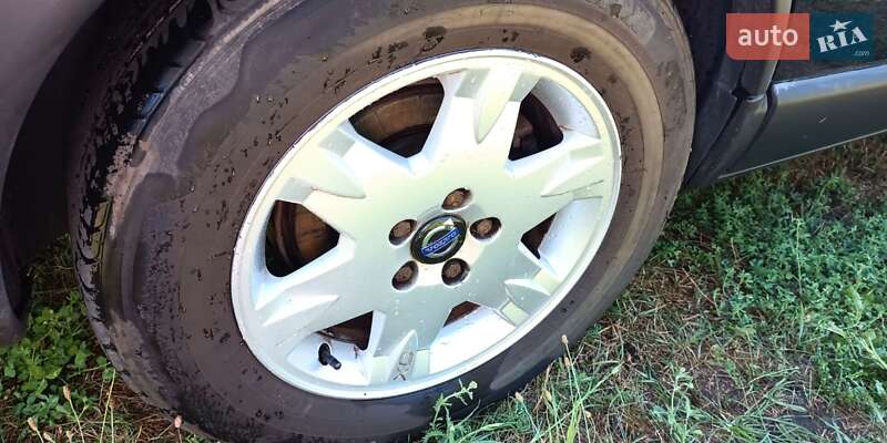 Універсал Volvo XC70 2004 в Києві фото 12 Універсал Volvo XC70 2004 в Києві