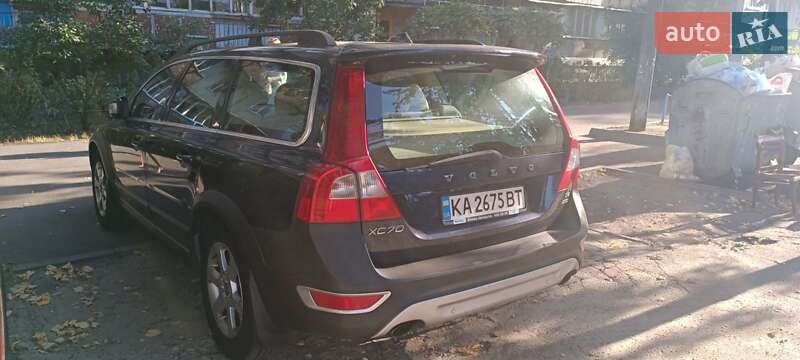 Универсал Volvo XC70 2010 в Киеве