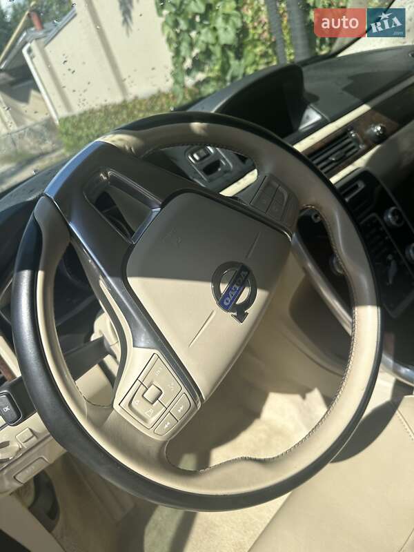 Універсал Volvo XC70 2015 в Дніпрі