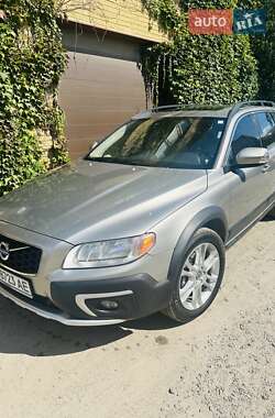 Volvo XC70 2015