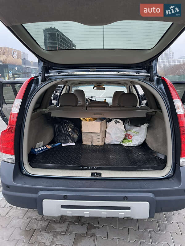 Универсал Volvo XC70 2006 в Киеве