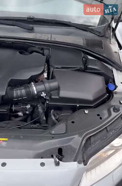 Универсал Volvo XC70 2010 в 