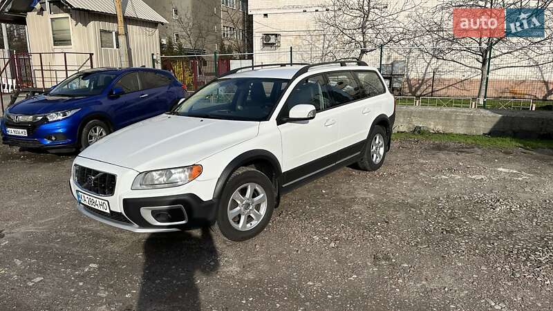 Универсал Volvo XC70 2008 в Киеве