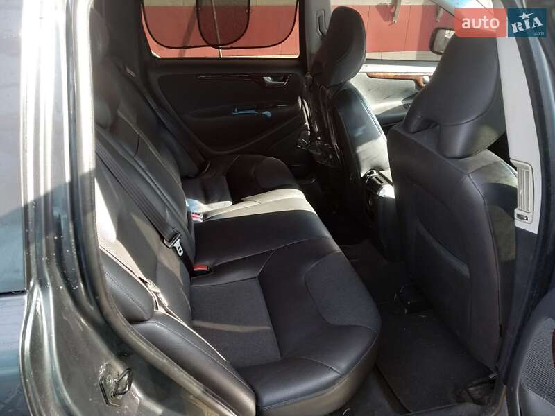 Универсал Volvo XC70 2006 в Киеве