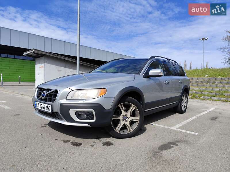Універсал Volvo XC70 2013 в 