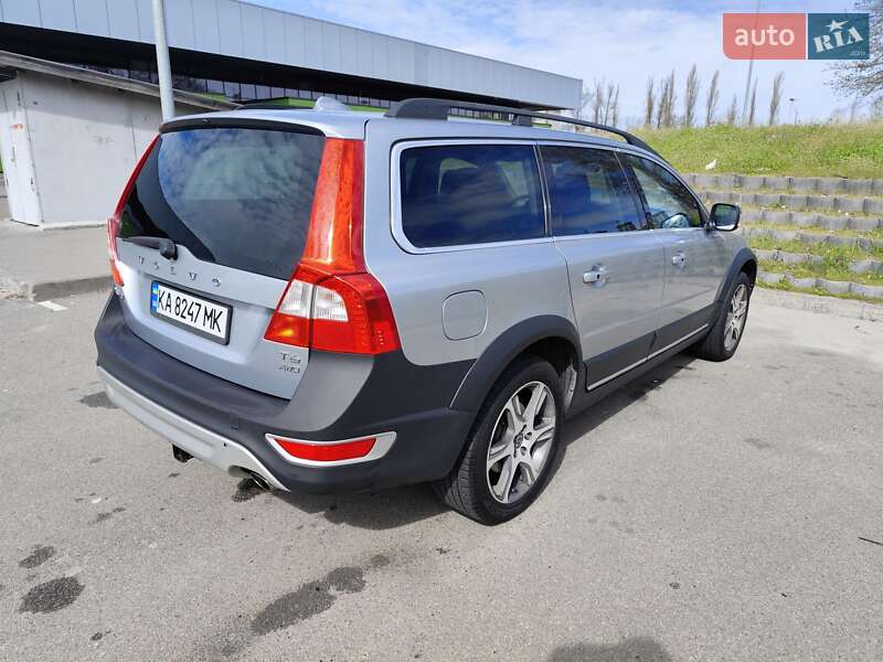 Универсал Volvo XC70 2013 в Киеве