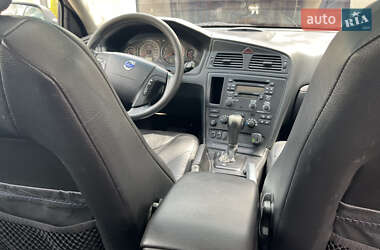 Универсал Volvo XC70 2004 в 