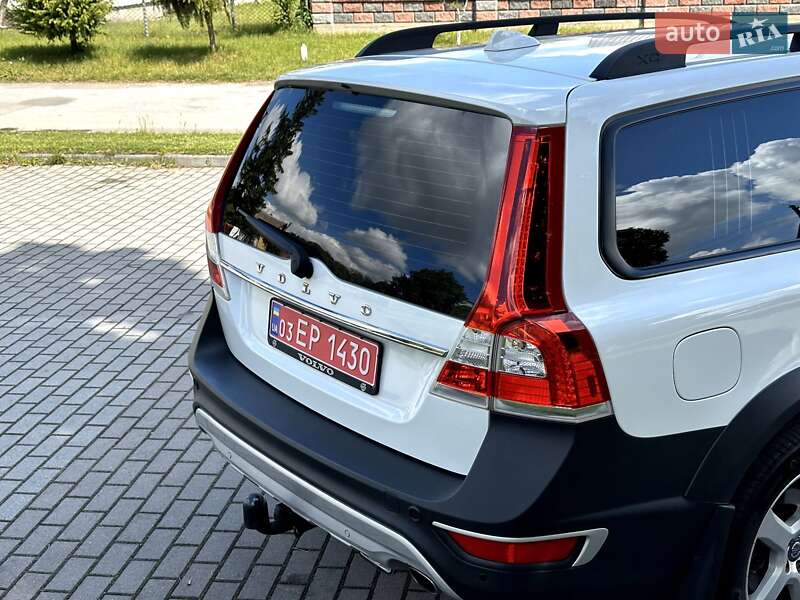 Универсал Volvo XC70 2016 в Радивилове