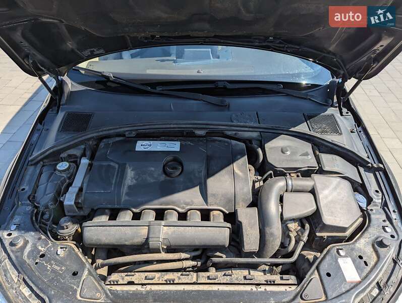 Универсал Volvo XC70 2010 в Ивано-Франковске