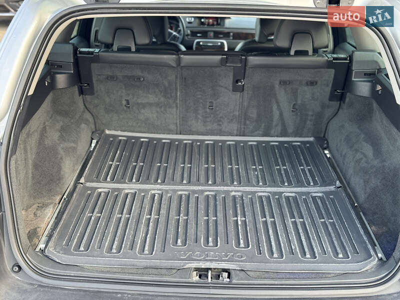 Универсал Volvo XC70 2015 в Львове фото 24 Универсал Volvo XC70 2015 в Львове