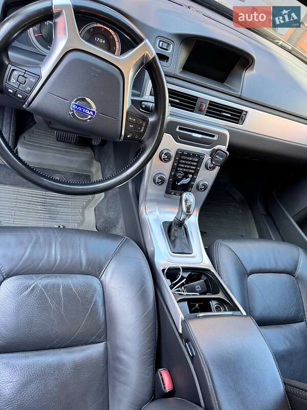 Универсал Volvo XC70 2013 в Звягеле