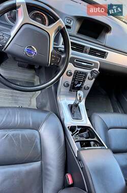 Универсал Volvo XC70 2013 в 