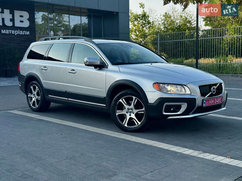 Volvo XC70 2011