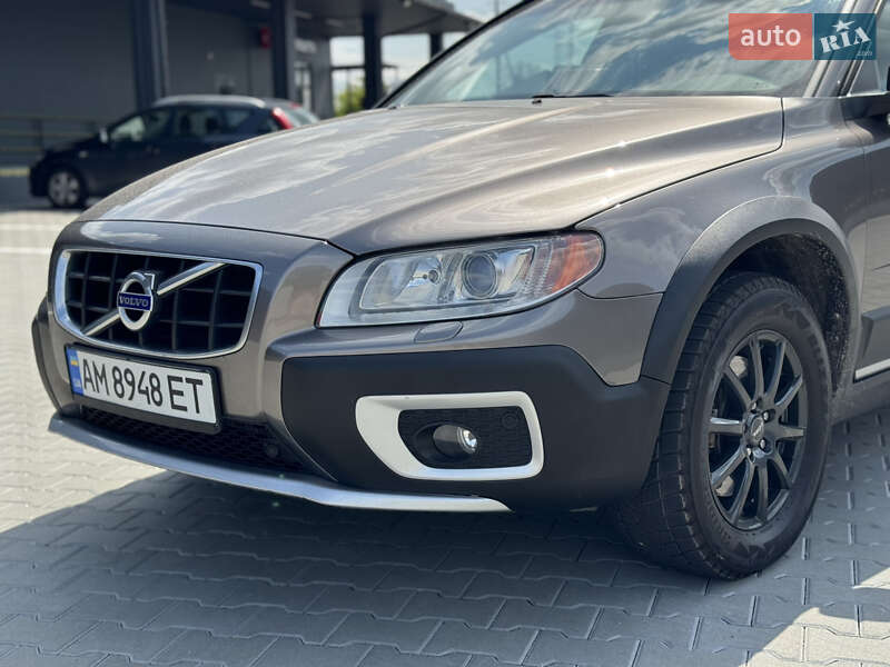 Универсал Volvo XC70 2010 в Житомире