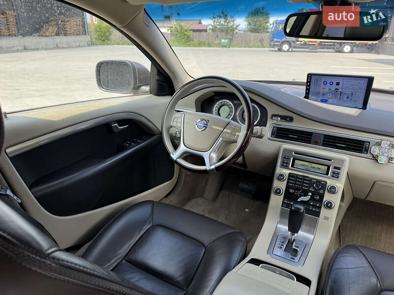 Универсал Volvo XC70 2010 в Житомире