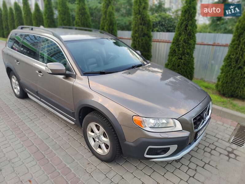 Volvo XC70 2009