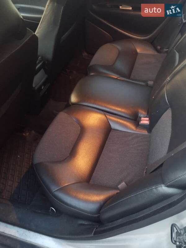 Універсал Volvo XC70 2004 в Броварах фото 5 Універсал Volvo XC70 2004 в Броварах