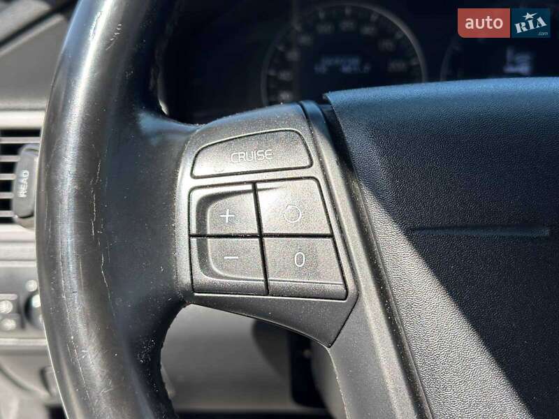 Универсал Volvo XC70 2010 в Львове