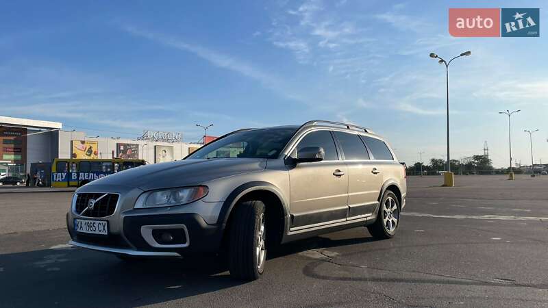 Універсал Volvo XC70 2008 в Києві