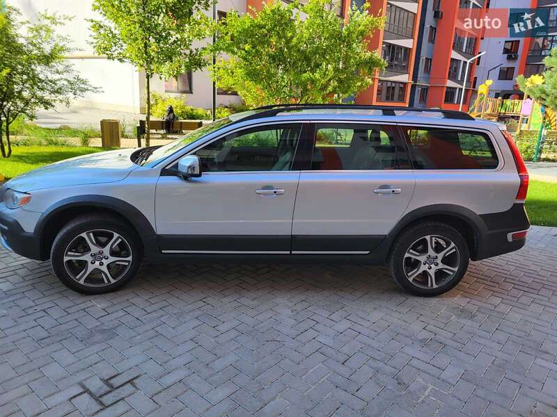 Универсал Volvo XC70 2014 в Хмельницком