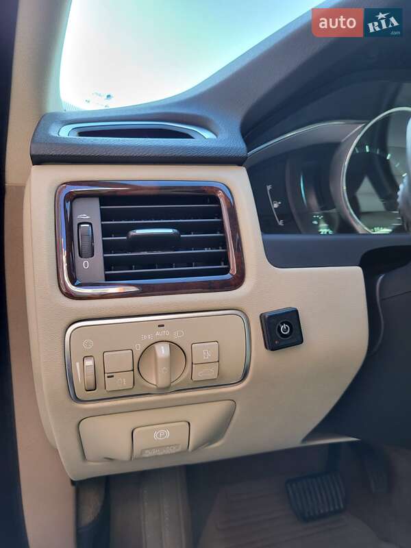 Универсал Volvo XC70 2014 в Хмельницком
