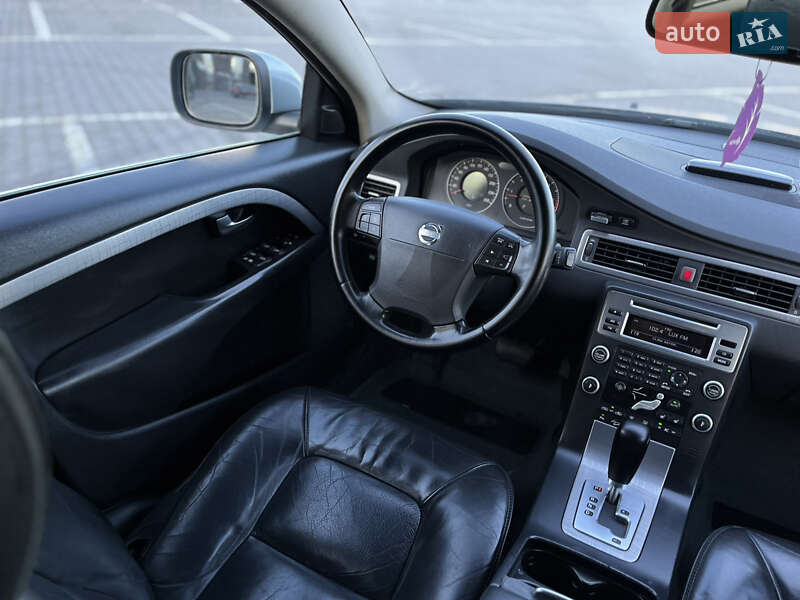 Универсал Volvo XC70 2007 в Черновцах фото 56 Универсал Volvo XC70 2007 в Черновцах