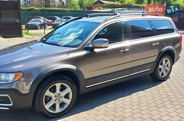 Универсал Volvo XC70 2008 в Киеве
