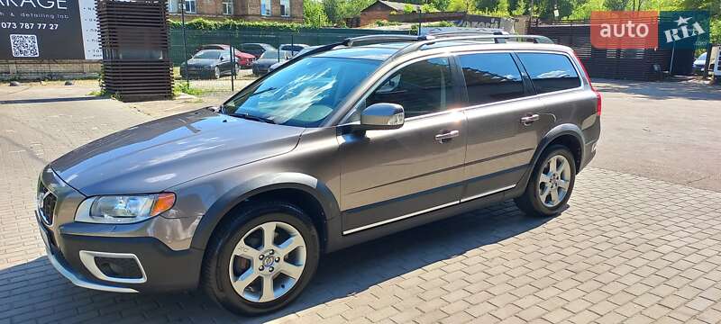 Универсал Volvo XC70 2008 в Киеве