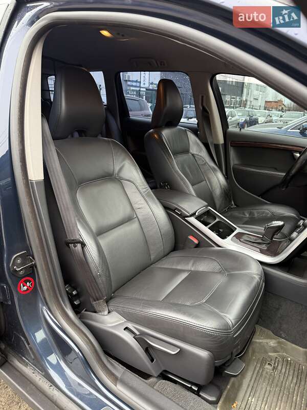 Універсал Volvo XC70 2012 в Сумах фото 35 Універсал Volvo XC70 2012 в Сумах