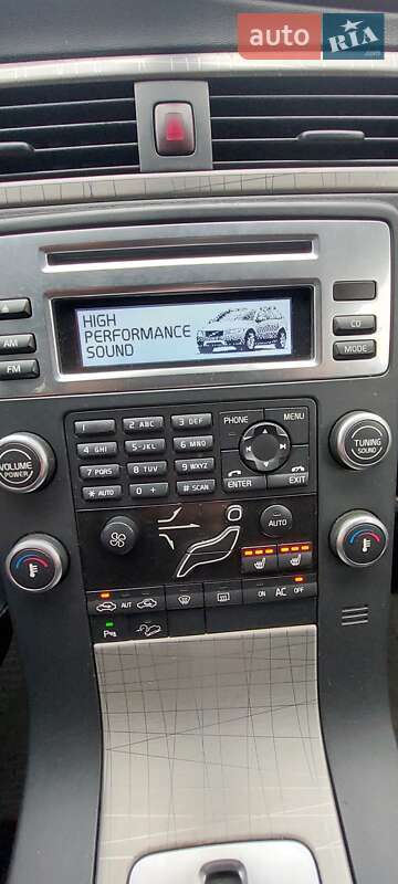 Універсал Volvo XC70 2008 в Києві