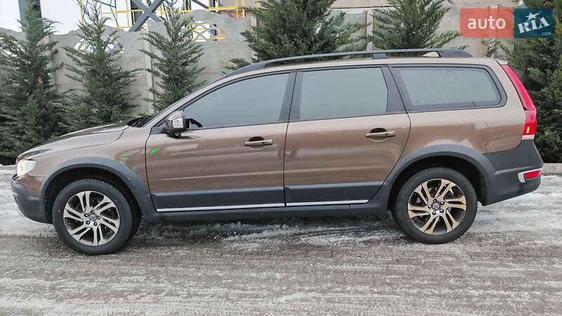 Универсал Volvo XC70 2015 в Могилев-Подольске фото 8 Универсал Volvo XC70 2015 в Могилев-Подольске