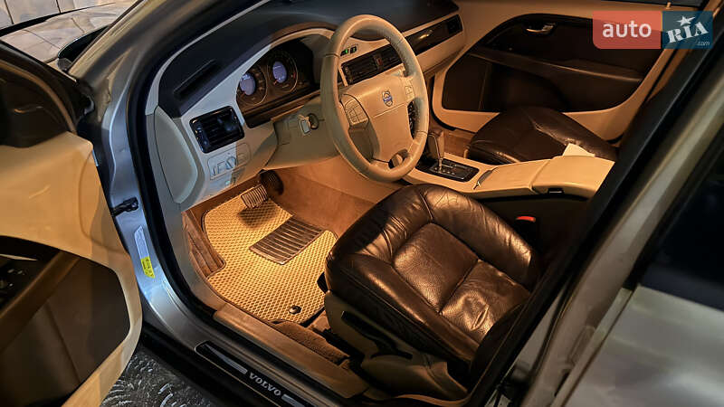 Универсал Volvo XC70 2007 в Киеве