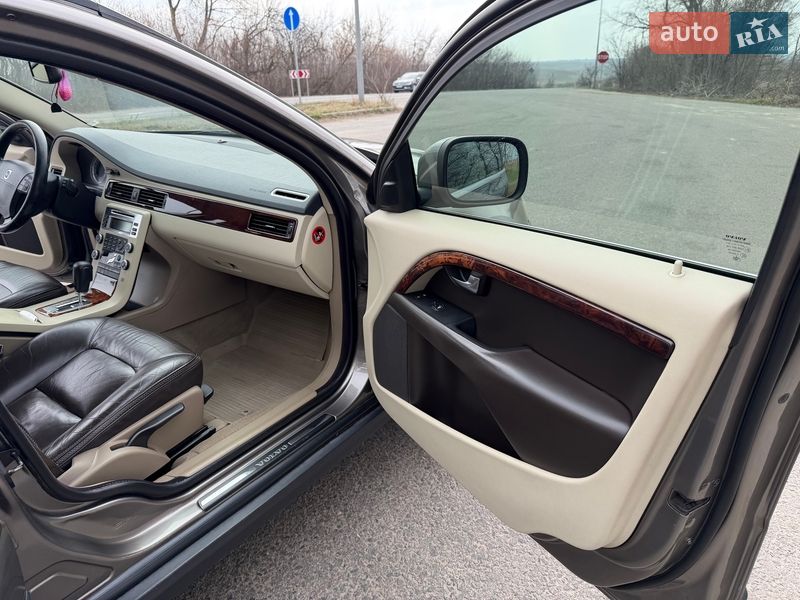 Універсал Volvo XC70 2008 в Володимирі