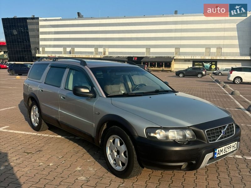Универсал Volvo XC70 2004 в Житомире
