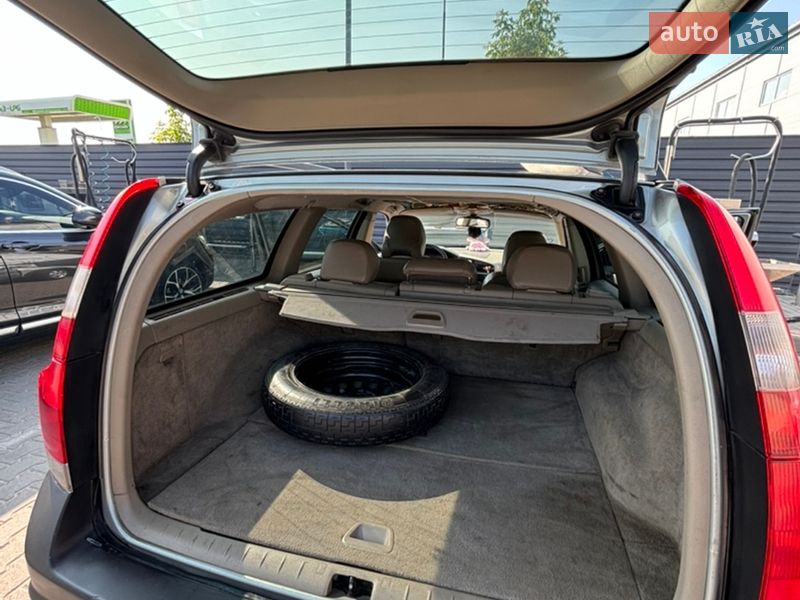 Универсал Volvo XC70 2004 в Житомире