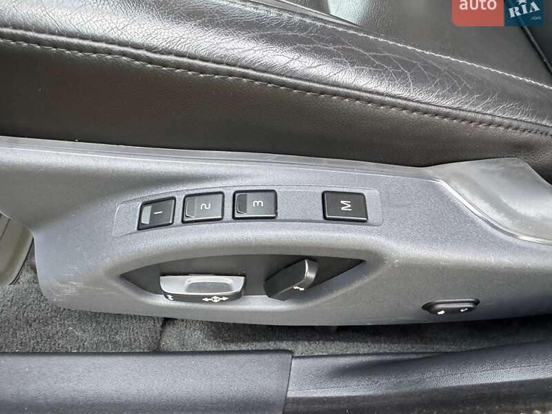 Универсал Volvo XC70 2016 в Калуше